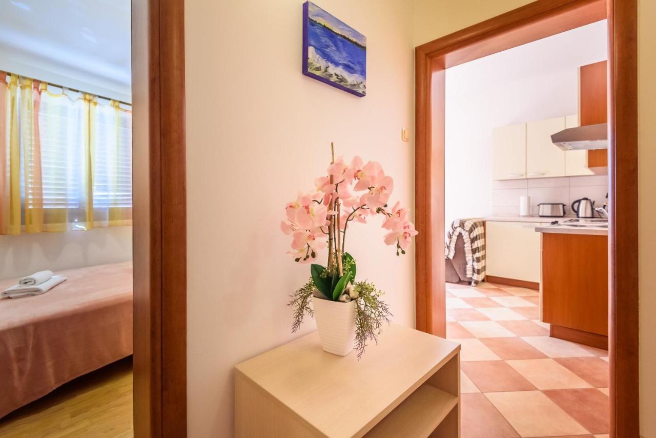 Apartments Zdravko Klek Εξωτερικό φωτογραφία